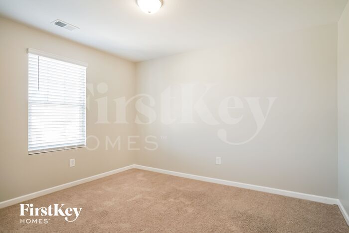 Building Photo - 56 Cottontail Ln