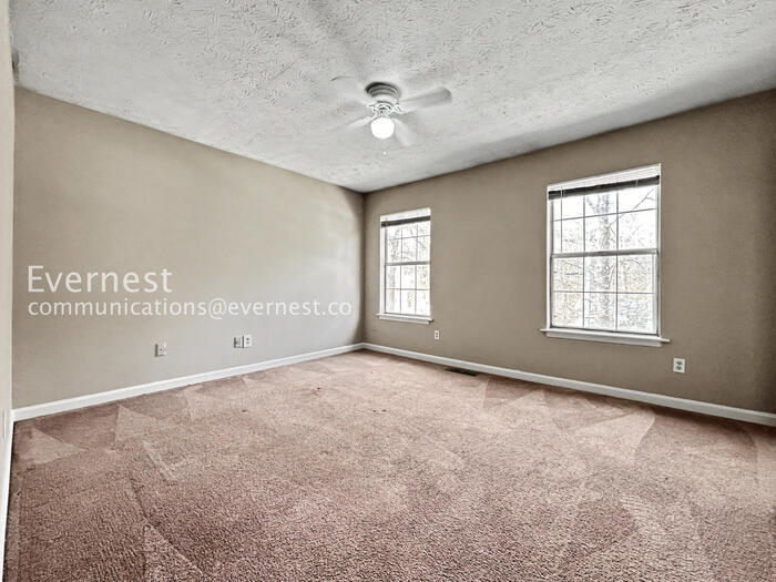 Building Photo - 4256 Worth St