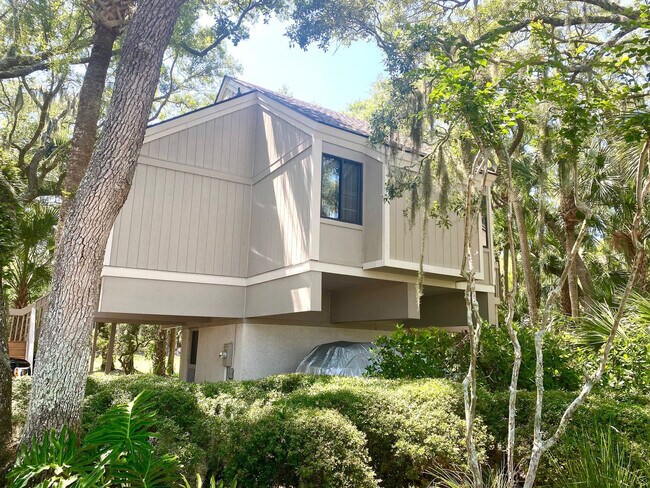 Building Photo - 1701 Longbend Dr