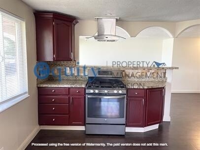 Building Photo - Spacious Taylorsville Home