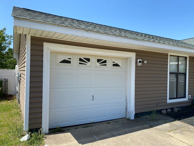 Building Photo - 6209 Bretton Woods Dr