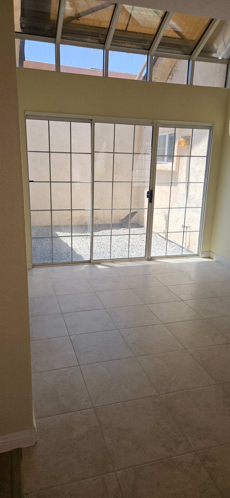 Building Photo - 12020 Caminito Corriente
