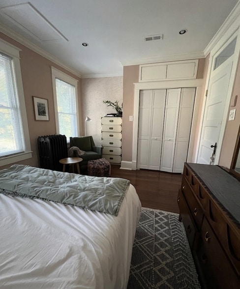 Building Photo - 219 Rhode Island Ave NE