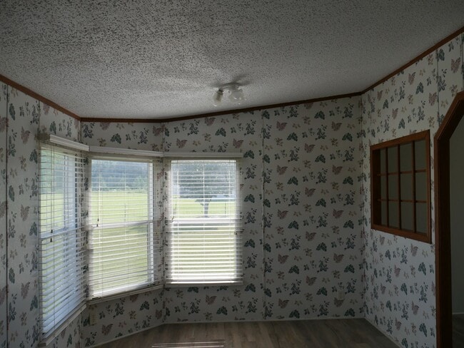 Building Photo - Adorable mobile home in Quitman