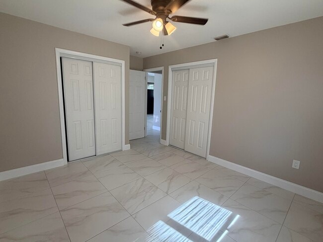 Building Photo - 6036 Westover Rd