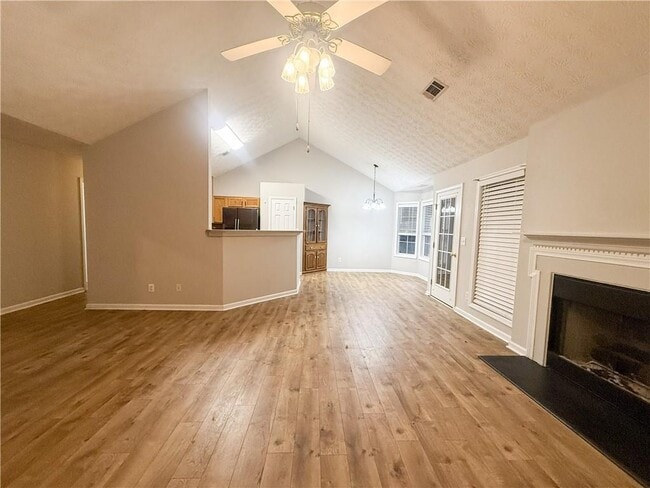 Building Photo - 5555 Grove Place Crossing SW