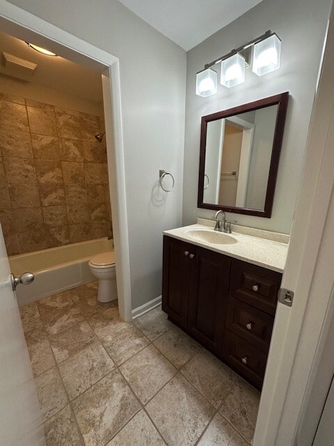 Building Photo - 2116 Hobbs Rd