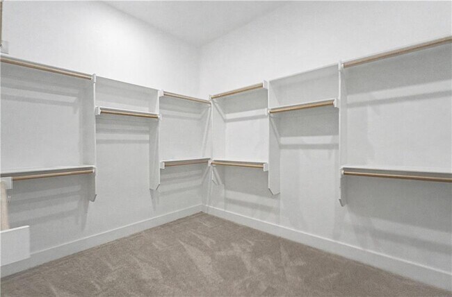 Building Photo - 29 Selkirk Dr