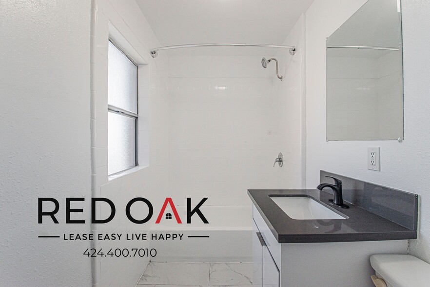 Building Photo - 744 Beacon Ave