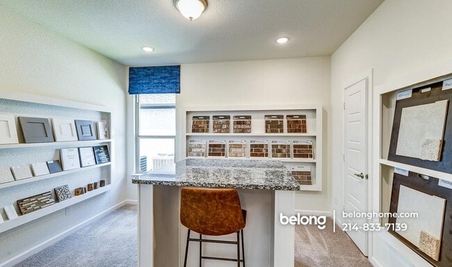 Building Photo - 422 Hazeltine Rd