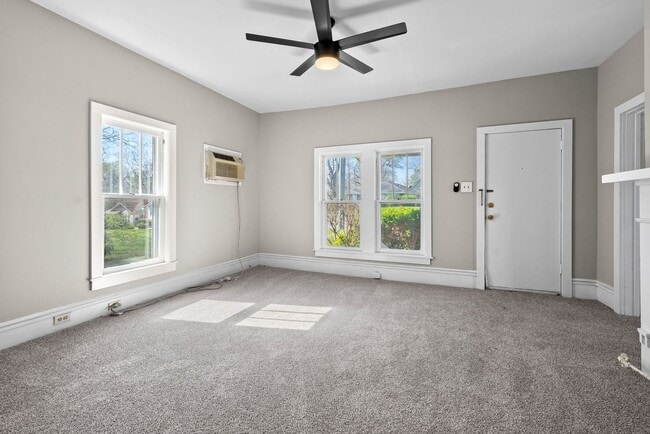 Building Photo - 2 Bedroom Home Near APSU Campus For Rent!
