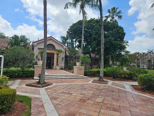 Building Photo - 12136 St.Andrews Pl