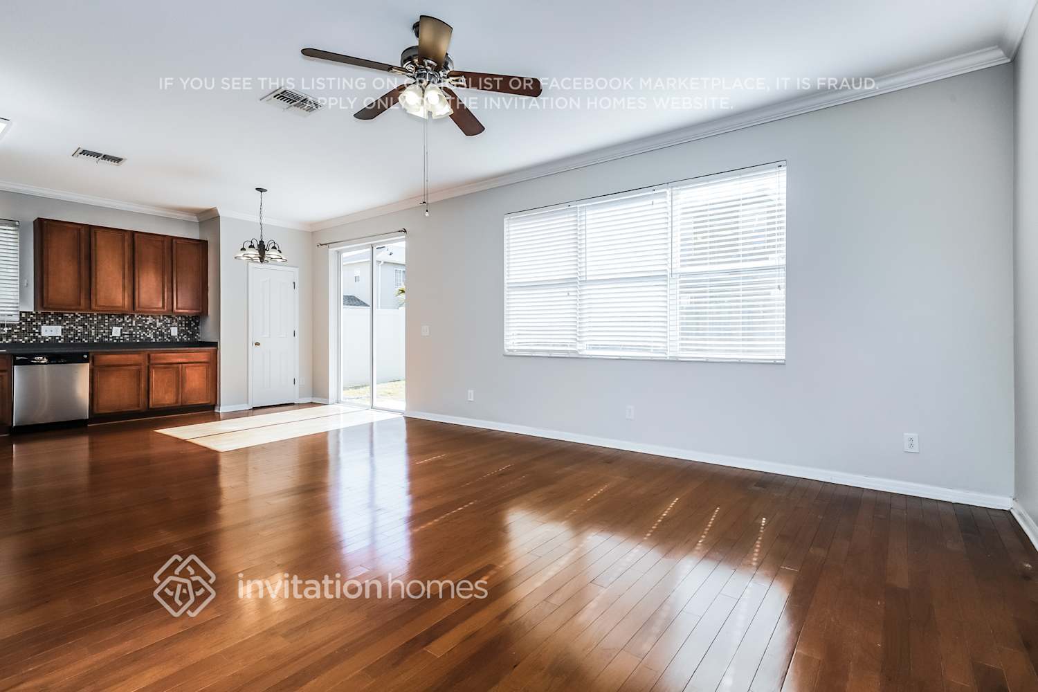 Building Photo - 17548 Queensland St