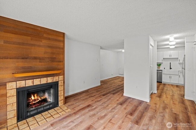 Building Photo - 1150 Sunset Blvd NE