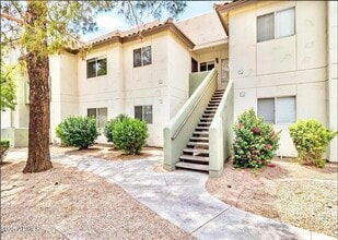 Building Photo - 1825 W Ray Rd