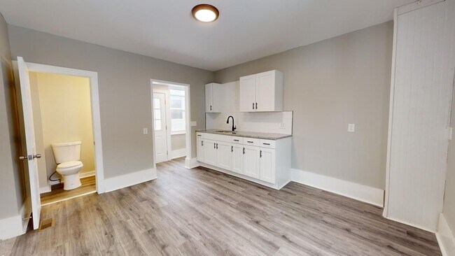 Building Photo - 3794 W 31st St