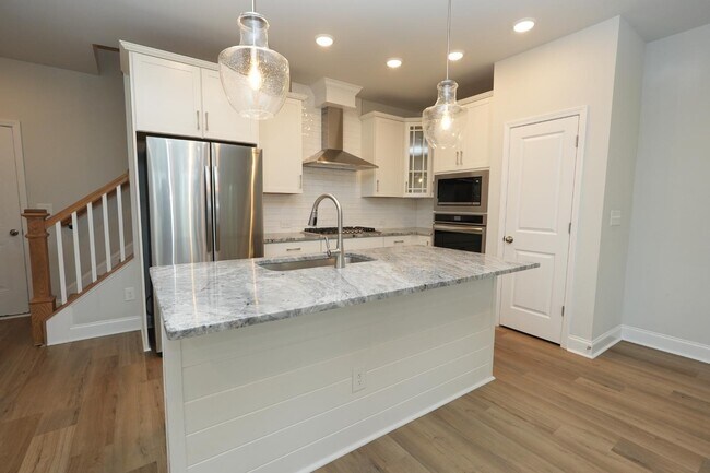 Building Photo - 5012 Calvine Ml Wy