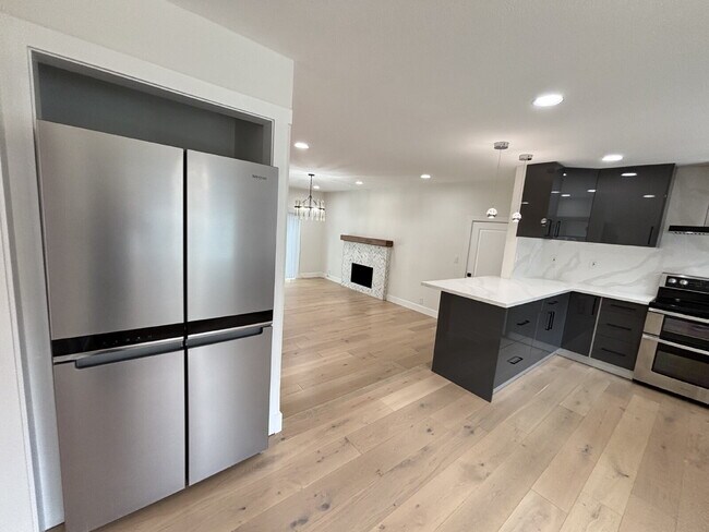 Building Photo - "Beautifully Remodeled 4-Bed Walnut Creek ...