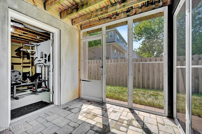 Building Photo - 15 Griggs Ave