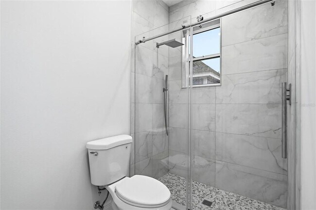 Building Photo - 912 Waterside Dr