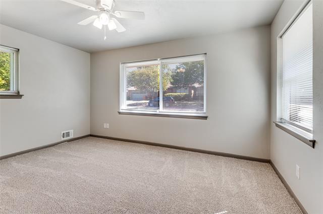 Building Photo - 121 S Cavender St