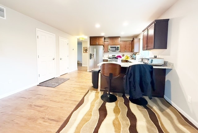 Building Photo - 298 NE Tronson Cir