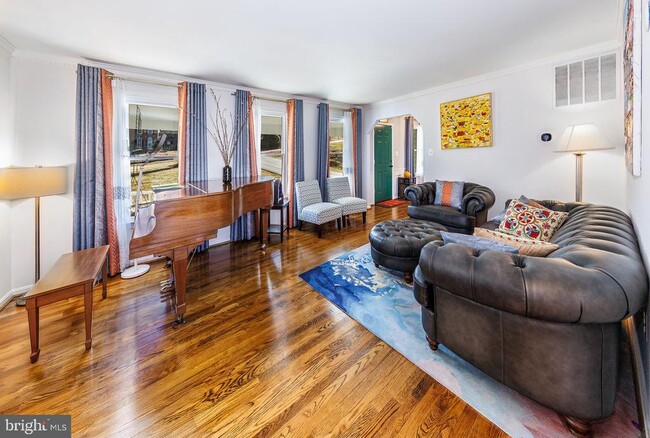 Building Photo - 980 Old Holly Dr