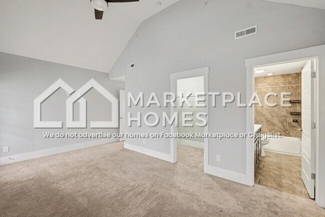 Building Photo - 2437/106 Bell St