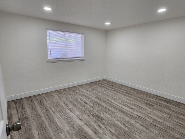 Building Photo - Fully updated 3-bedroom, 2-bath home