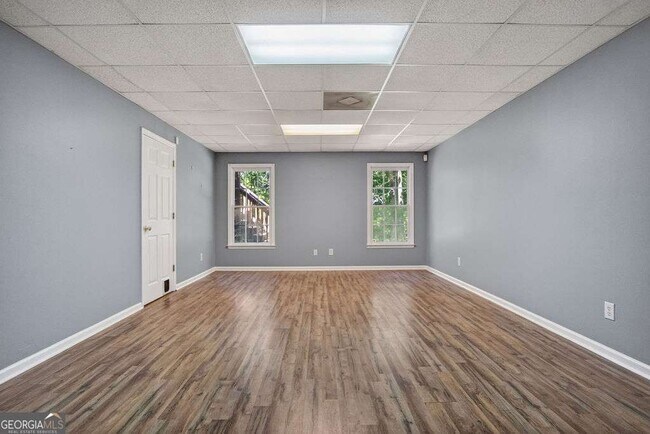 Building Photo - 354 E Creek Bend