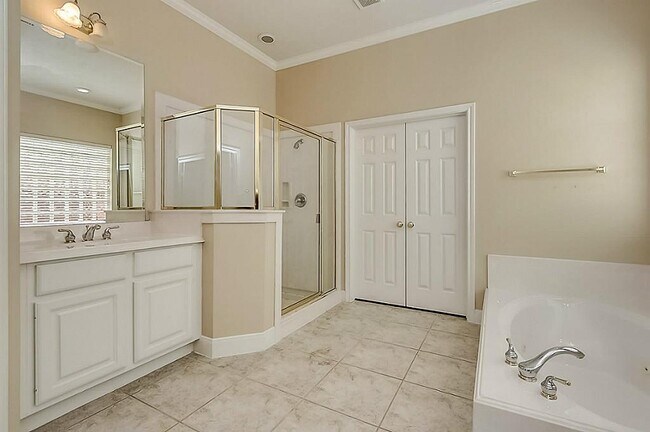 Building Photo - 5715 Sapphire Vista Ln
