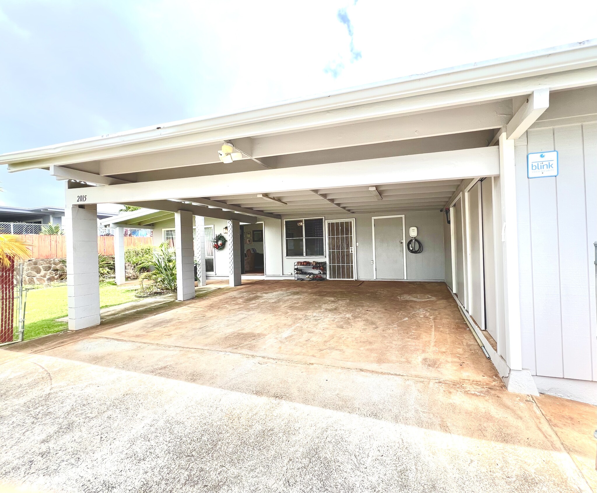Building Photo - 2015 Komo Mai Dr
