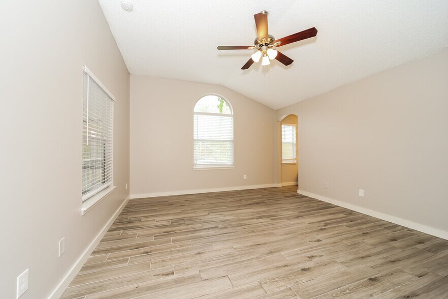 Building Photo - 1120 Creeks Ridge Rd