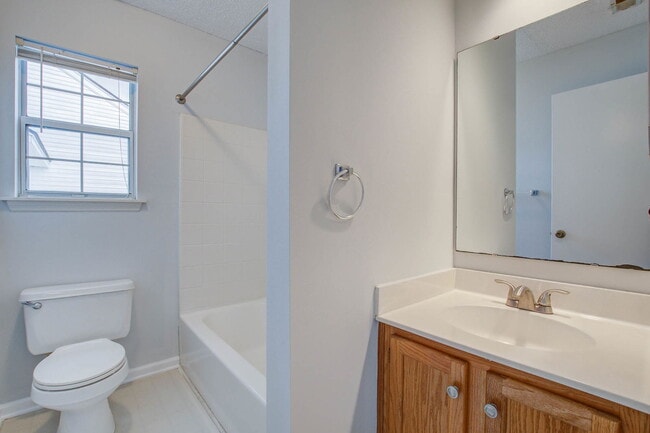 Building Photo - 1559 Harborsun Dr