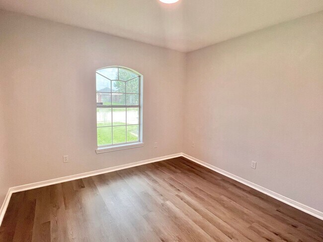 Building Photo - Updated 4 Bed Home in Killeen!