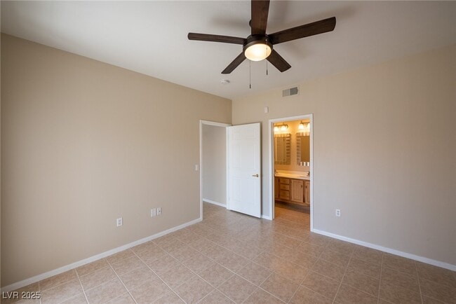 Building Photo - 8555 W Russell Rd