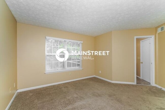 Building Photo - 4005 Chenwood Ln