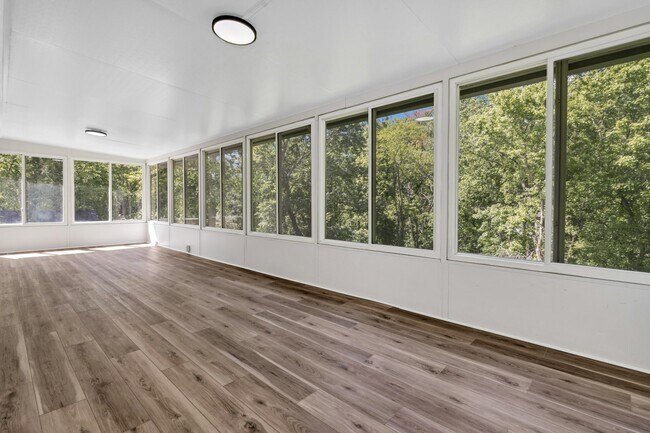 Building Photo - 38 Hi Alta Ave