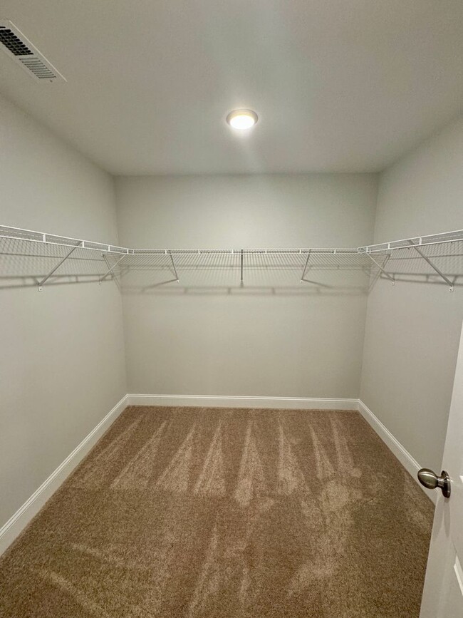 Building Photo - New Construction, 3BR/2.5 Bath Townhouse i...