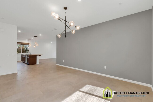 Building Photo - Vineyard Creek-Former Model Home