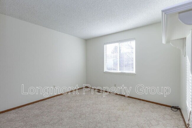 Building Photo - 2165 Hackberry Cir