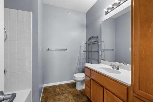 Building Photo - 42 Kassebaum Ln