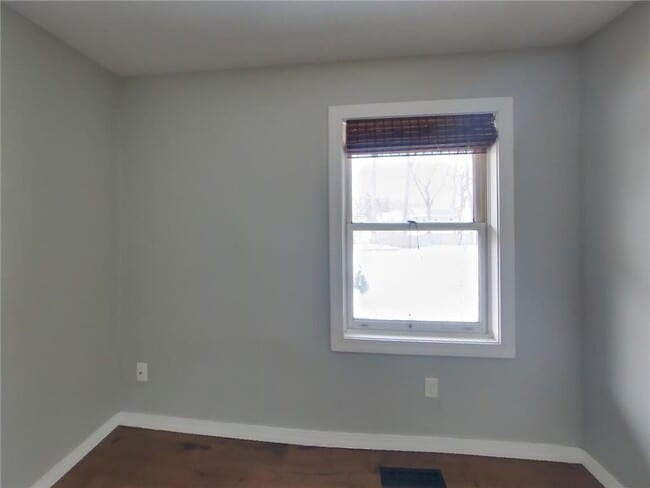 Building Photo - 8641 Emerson Ave N