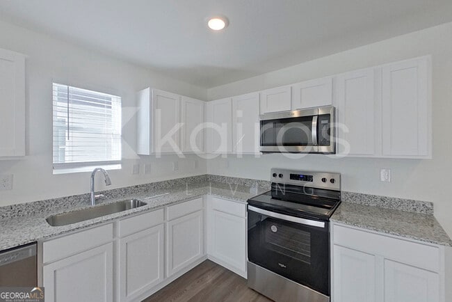 Building Photo - 112 Flat Rock Ml Trl