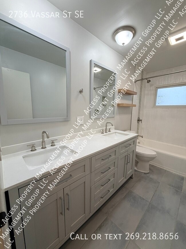 Building Photo - 2736 Vassar Dr SE