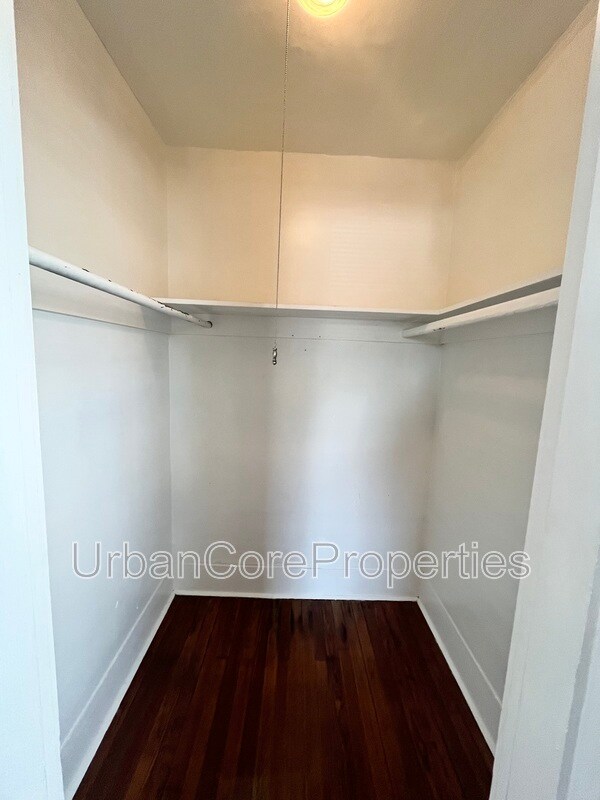 Building Photo - 1214 3rd St N