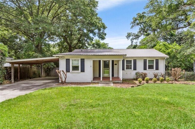 Primary Photo - 315 Azalea Cir W
