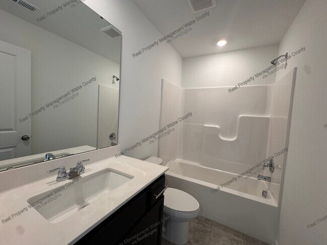 Building Photo - 254 Snowfield