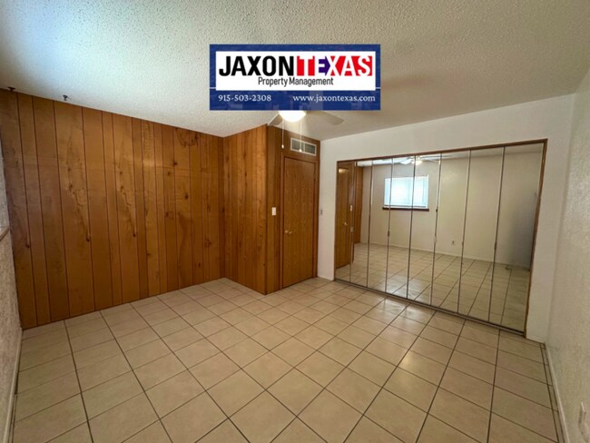 Building Photo - 1067 Villa Linda Way