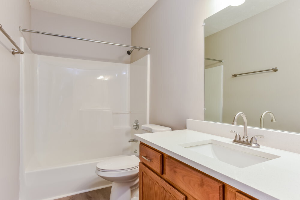 Building Photo - 416 Lake Forest Dr